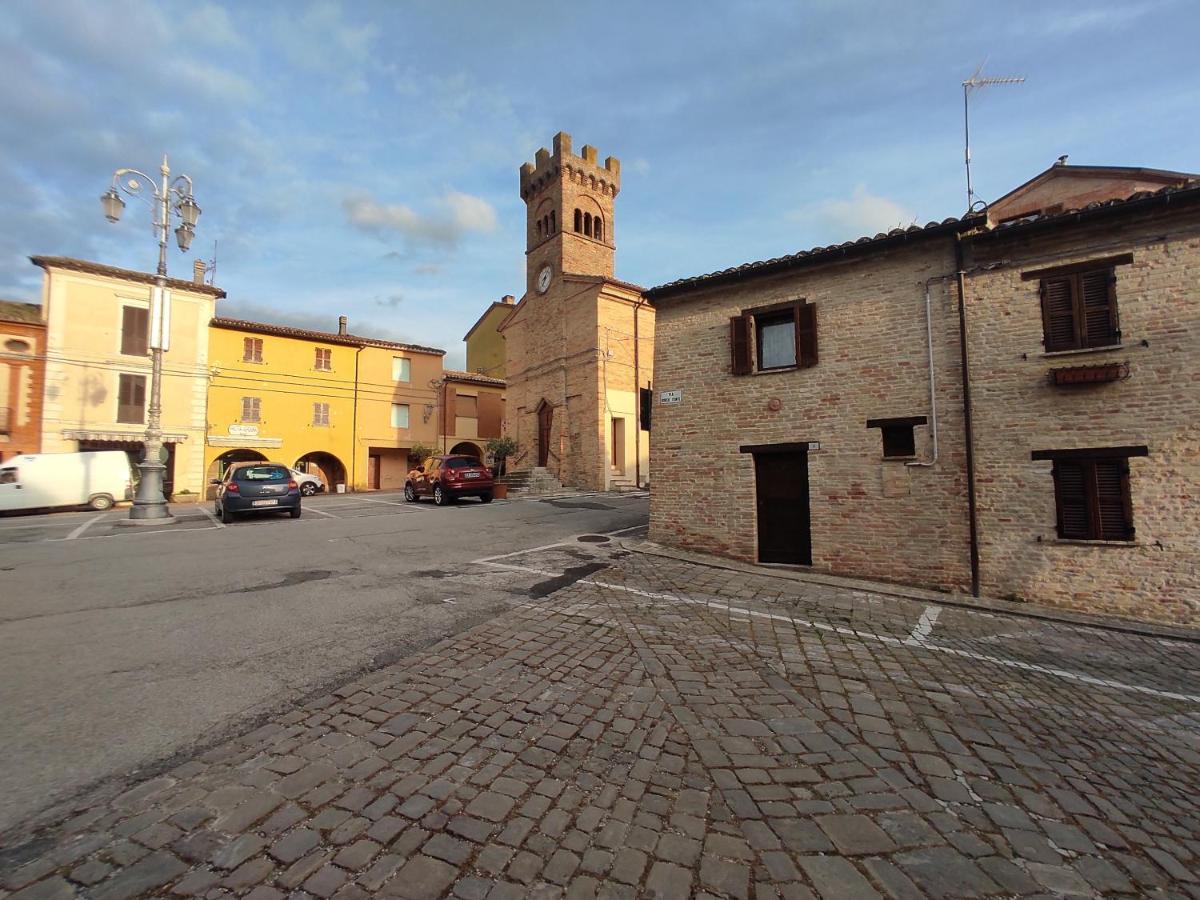 Casa Borgo Fonte Villa Castelleone di Suasa ภายนอก รูปภาพ