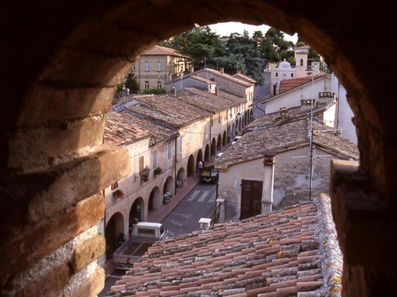Casa Borgo Fonte Villa Castelleone di Suasa ภายนอก รูปภาพ