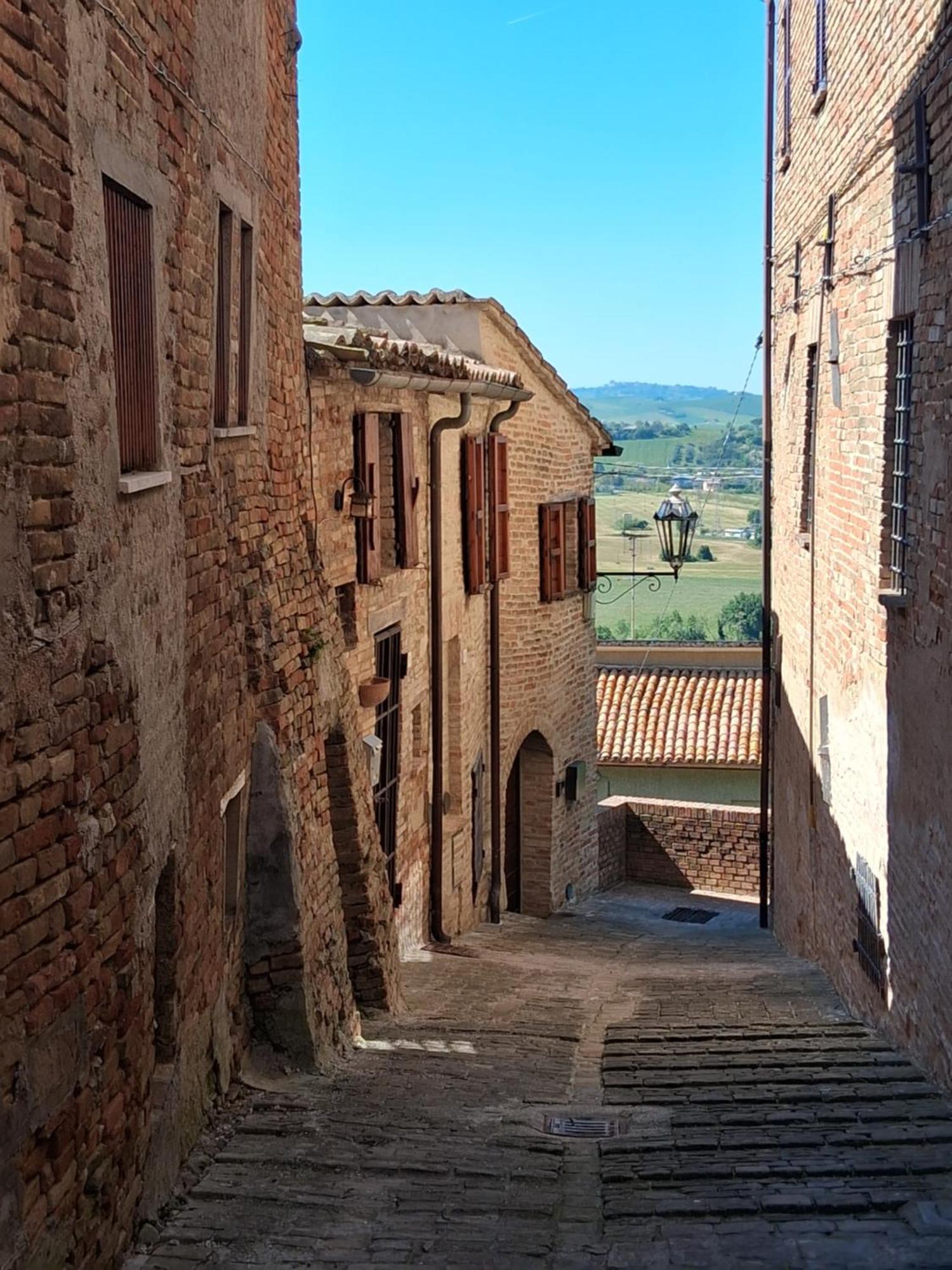Casa Borgo Fonte Villa Castelleone di Suasa ภายนอก รูปภาพ